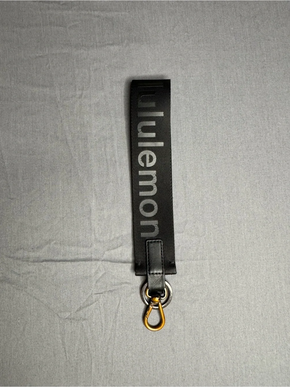 Lululemon Never Lost Keychain Black On Black Gold Silver Hardware